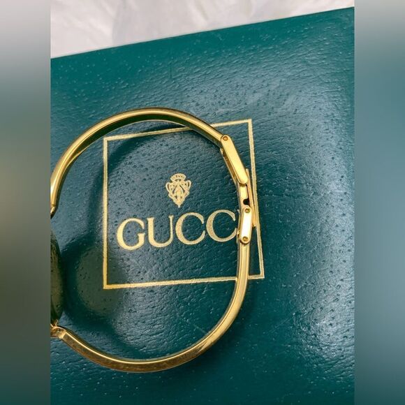 Vintage Gucci Interchangeable Bezel Watch - Picture 8 of 12